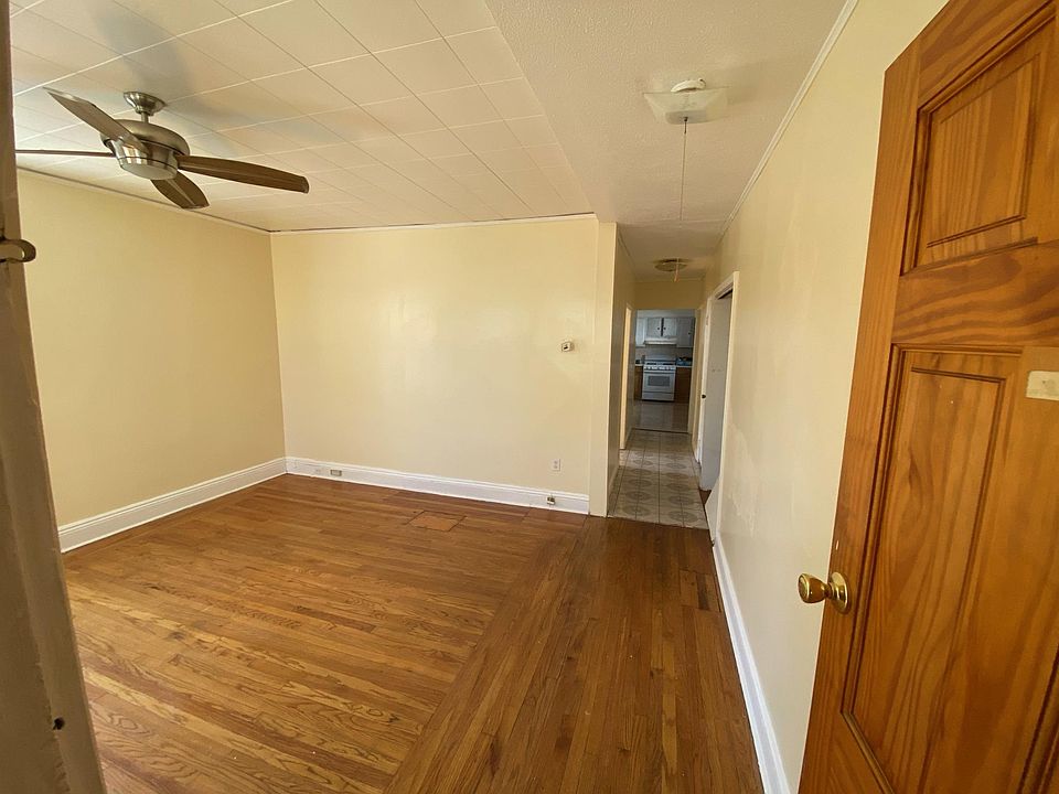 1st image of 128 N 8th Ave Floor 1
