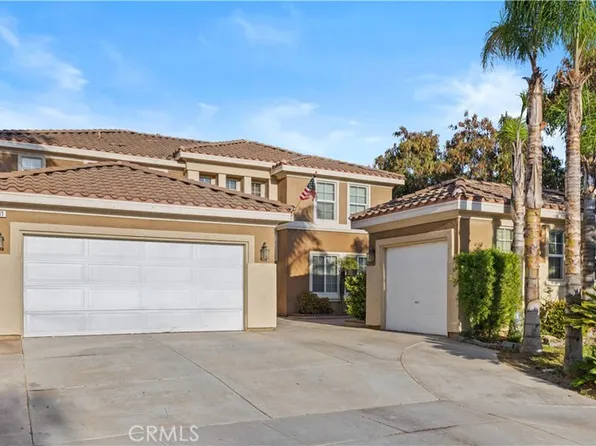 3401 Farm Ln, Perris, CA 92571