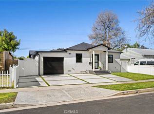 5729 Chicopee Ave, Encino, CA 91316