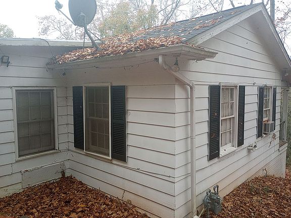 5th image of 215 Canyon Dr