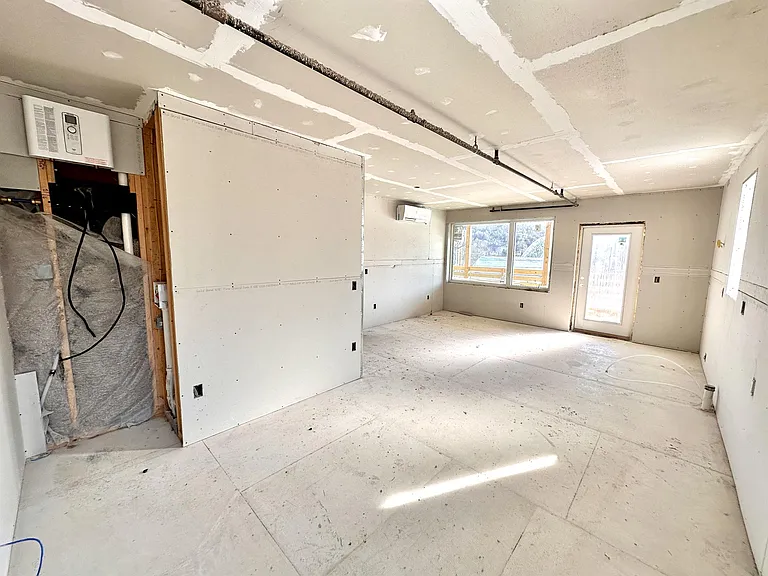 501 Route 5 North - 301 0/1 — Photo 13