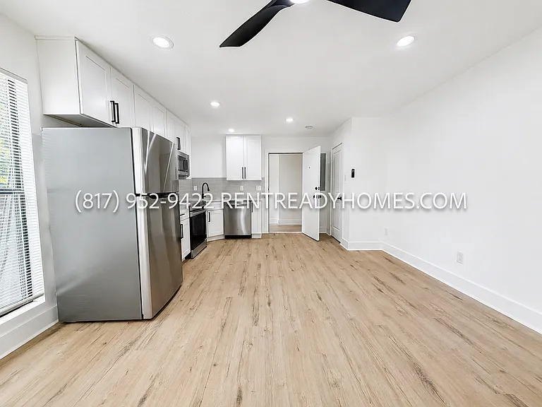 1510 W Jefferson Blvd #204 — Photo 5