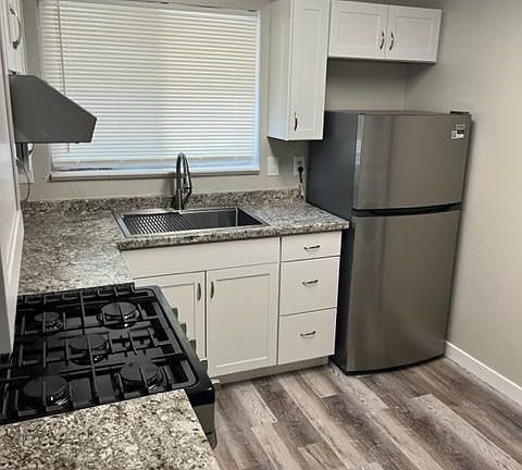 4th image of 2937 Martin Luther King Blvd