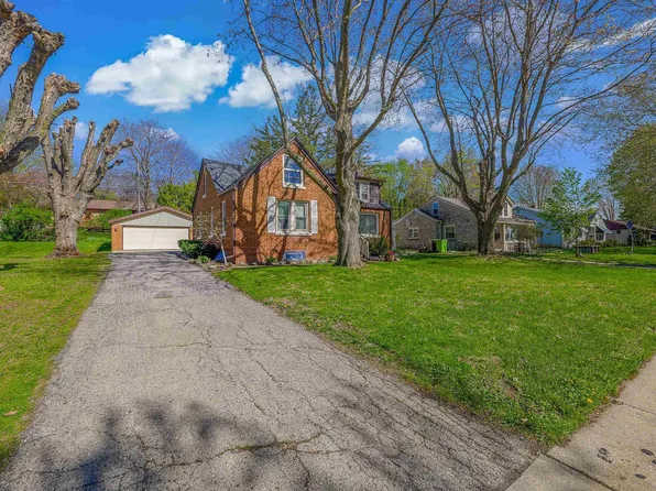 516 Seitz Ave, Mayville, WI 53050