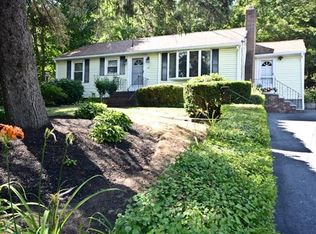 87 Russell St, Woburn, MA 01801