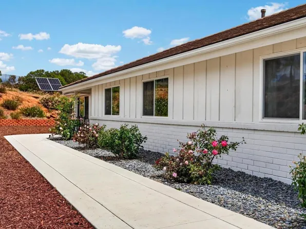 15475 Sierra Grande, Valley Center, CA 92082