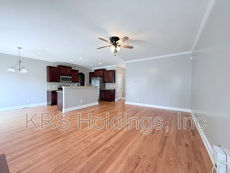 5810 Spring Glen Ln — Photo 9