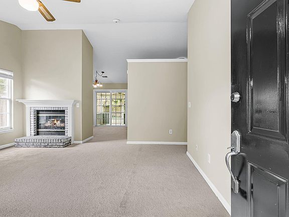 3rd image of 4034 Indigo Ridge Dr