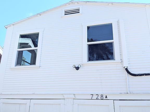 2nd image of 728 E Palmer Ave #B