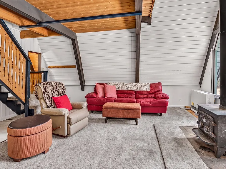 374 Wilderness Dr — Photo 13