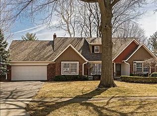 4505 Camelot Ln, Carmel, IN
