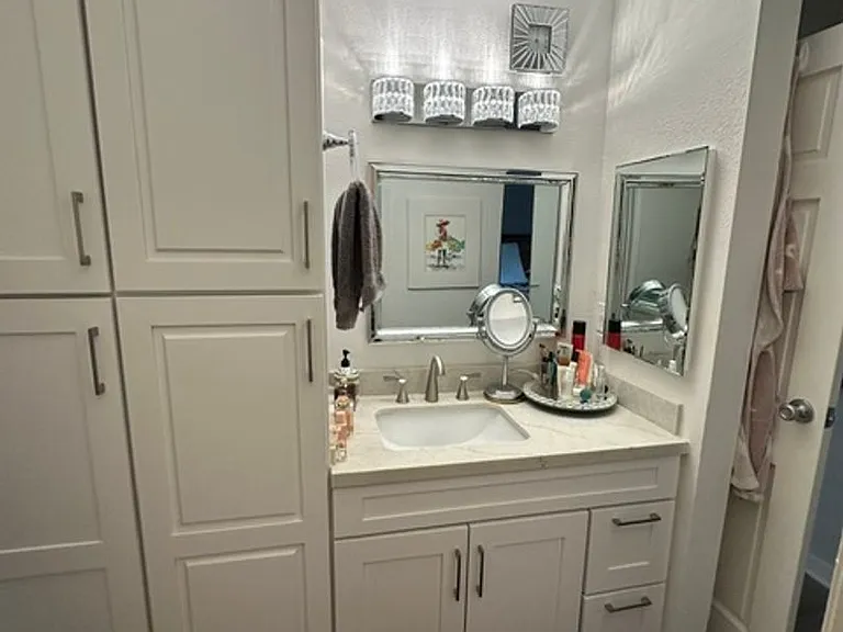 4705 Marina Dr #17 — Photo 8