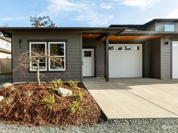 205 NE Third Street #H, Coupeville, WA 98239