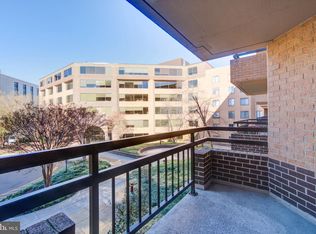 2111 Wisconsin Ave NW APT 302, Washington, DC 20007