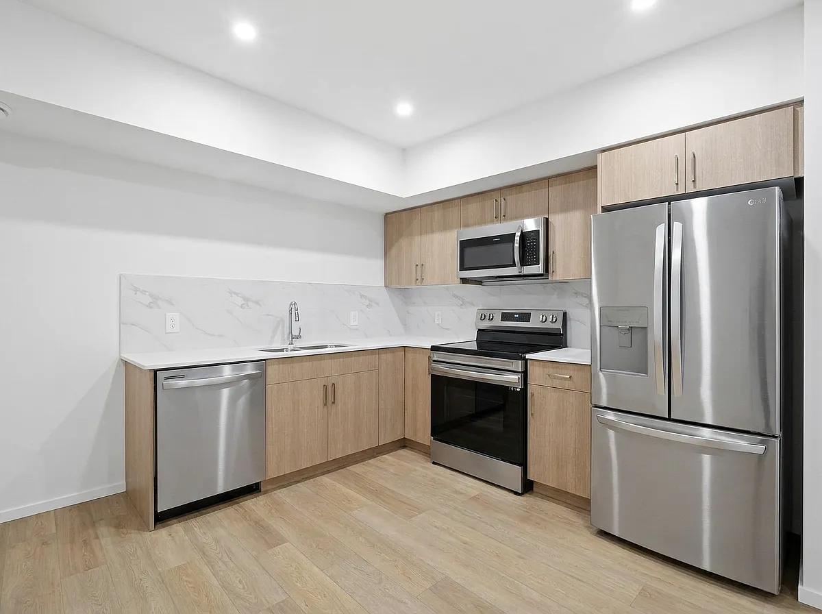 507- B - Black Stone Blvd — Photo 1