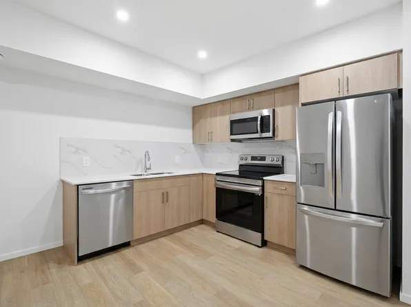507 Black Stone Blvd #B, Leduc, AB T9E 1M3