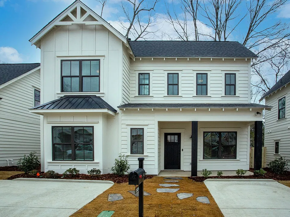 1516 Cottage Grv
