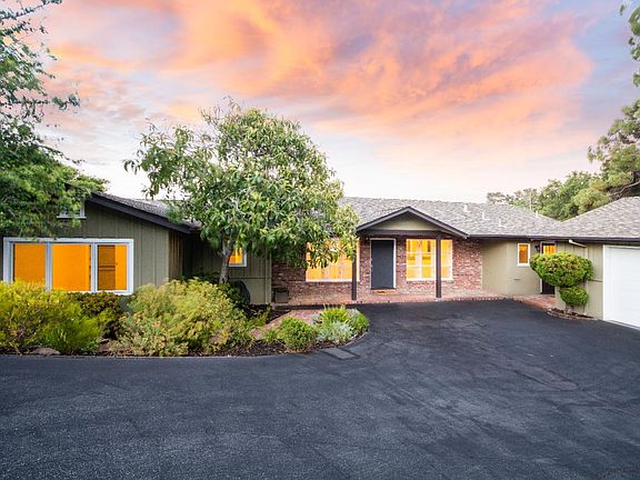 2nd image of 50 Glenbrook Dr