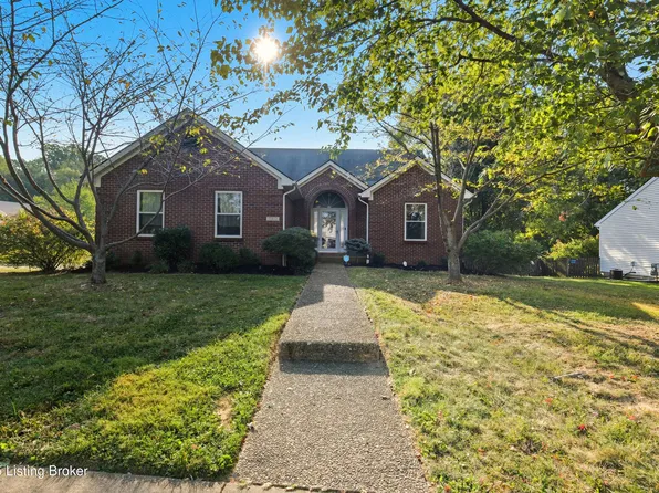 11012 Shady Hollow Dr, Louisville, KY 40241