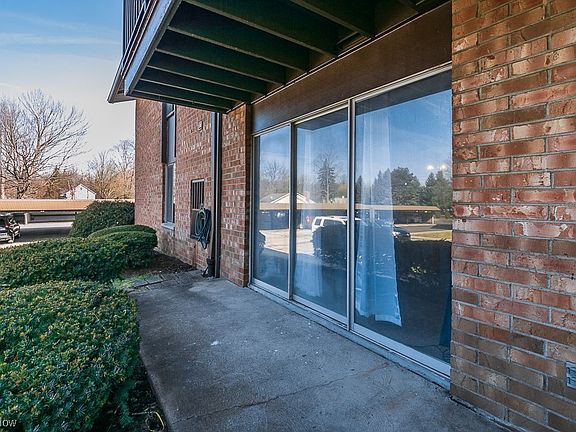 4th image of 16440 Heather Ln #F102