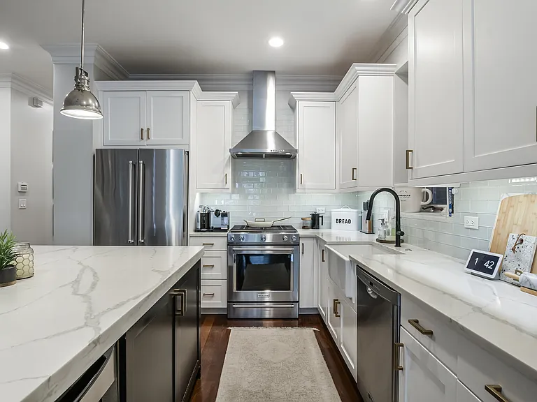 1507 W Cortez St #102 — Photo 5