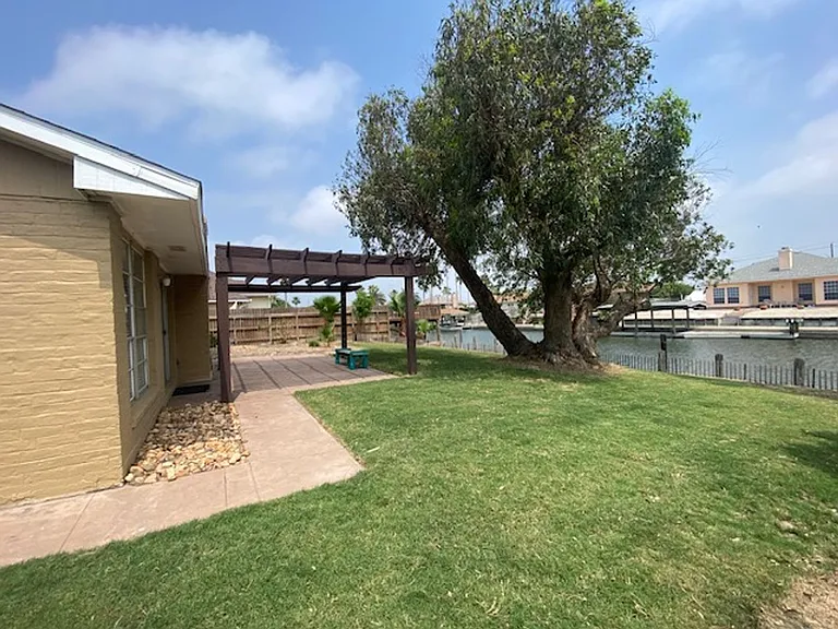 14126 Atascadera Ave — Photo 35