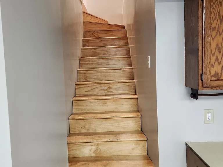 1103 Mifflin St #4 — Photo 16