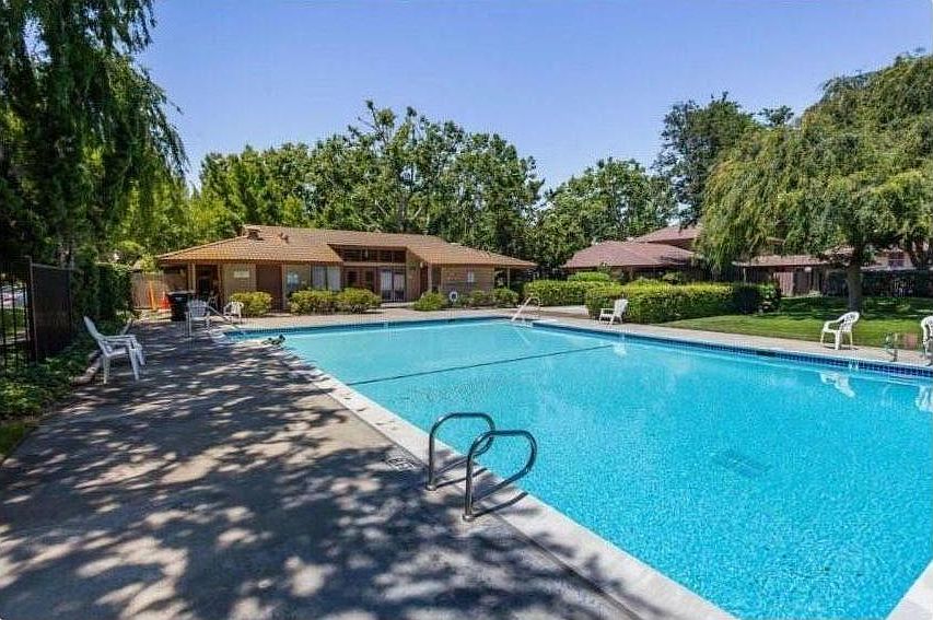 This unit has its own private gate and access to the pool area.