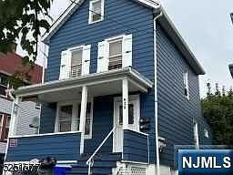 1st image of 939 Chancellor Ave