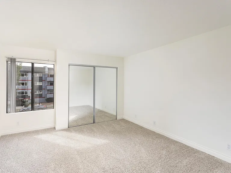 Northridge Gardens Apartments — Photo 6