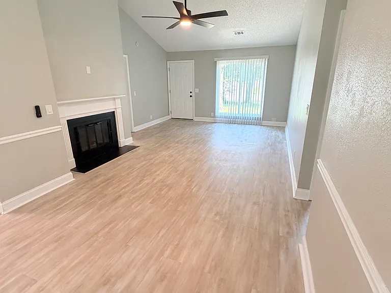 3565 Gondola Dr — Photo 13