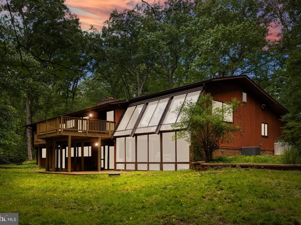 9979 Silver Fox Trl, Manassas, VA 20111