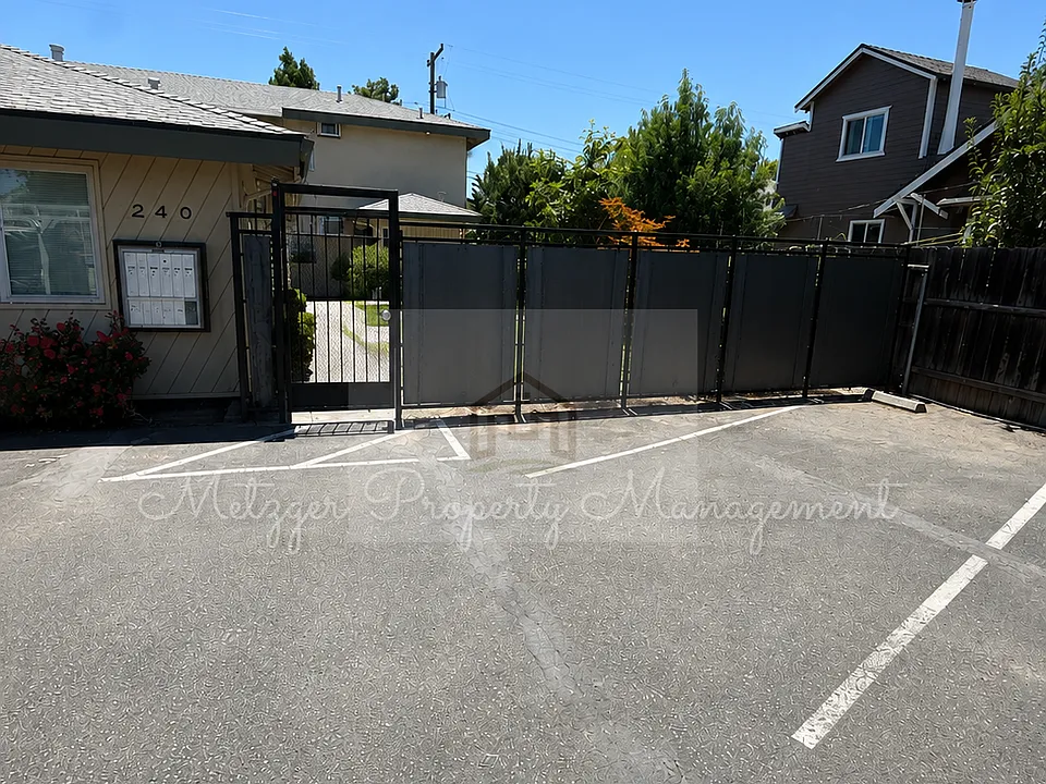240 E Vine St #2