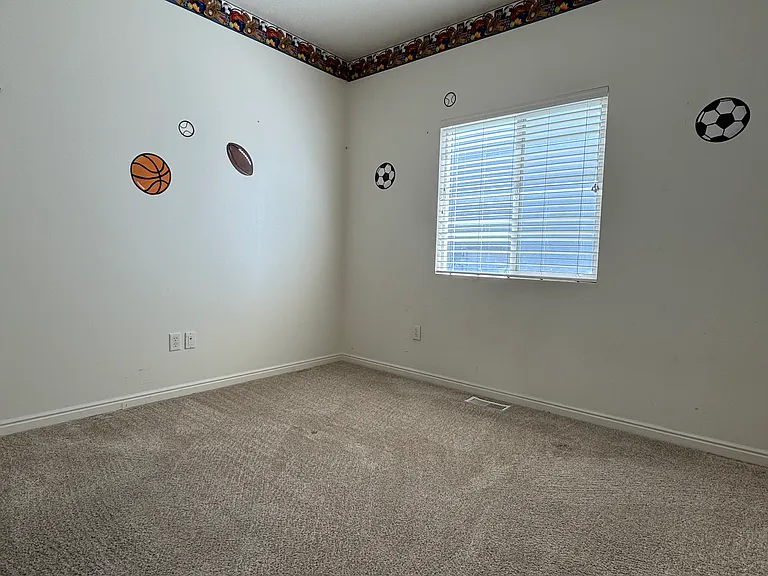 4047 W Hollandia Ln — Photo 27