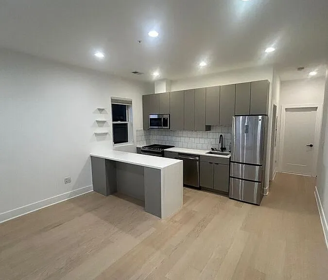 705 Irving St NW #201 — Photo 2