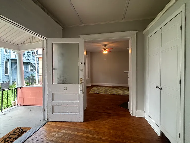 700 Gladstone Ave #2 — Photo 3