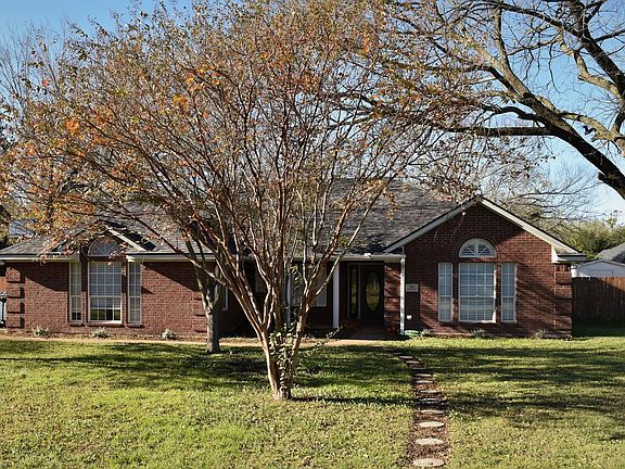 2nd image of 308 Stephanie Dr
