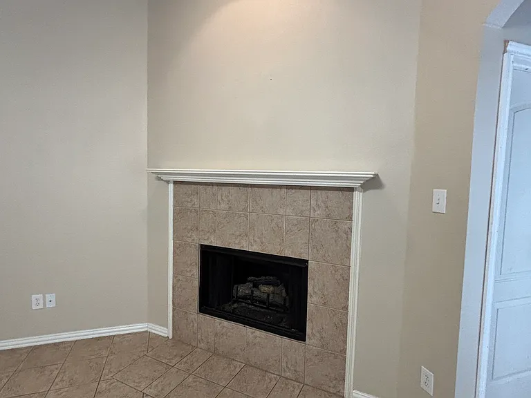 Gas Fireplace.
