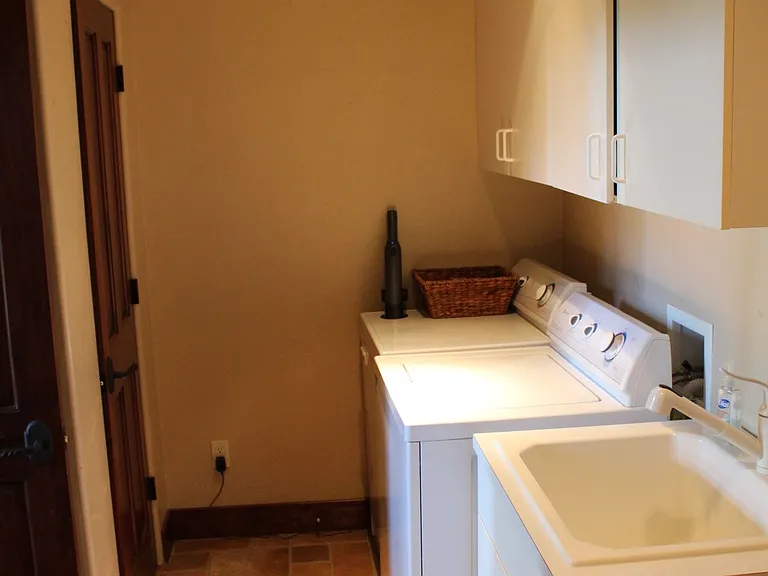 29 Primrose Rd — Photo 9
