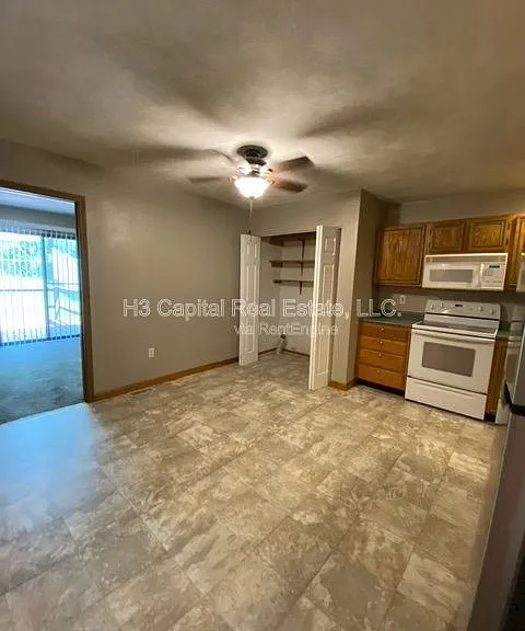2 Innsbruck Ln — Photo 4