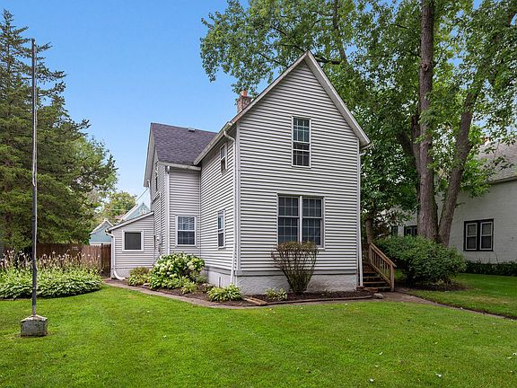 2nd image of 3004 Edina Blvd