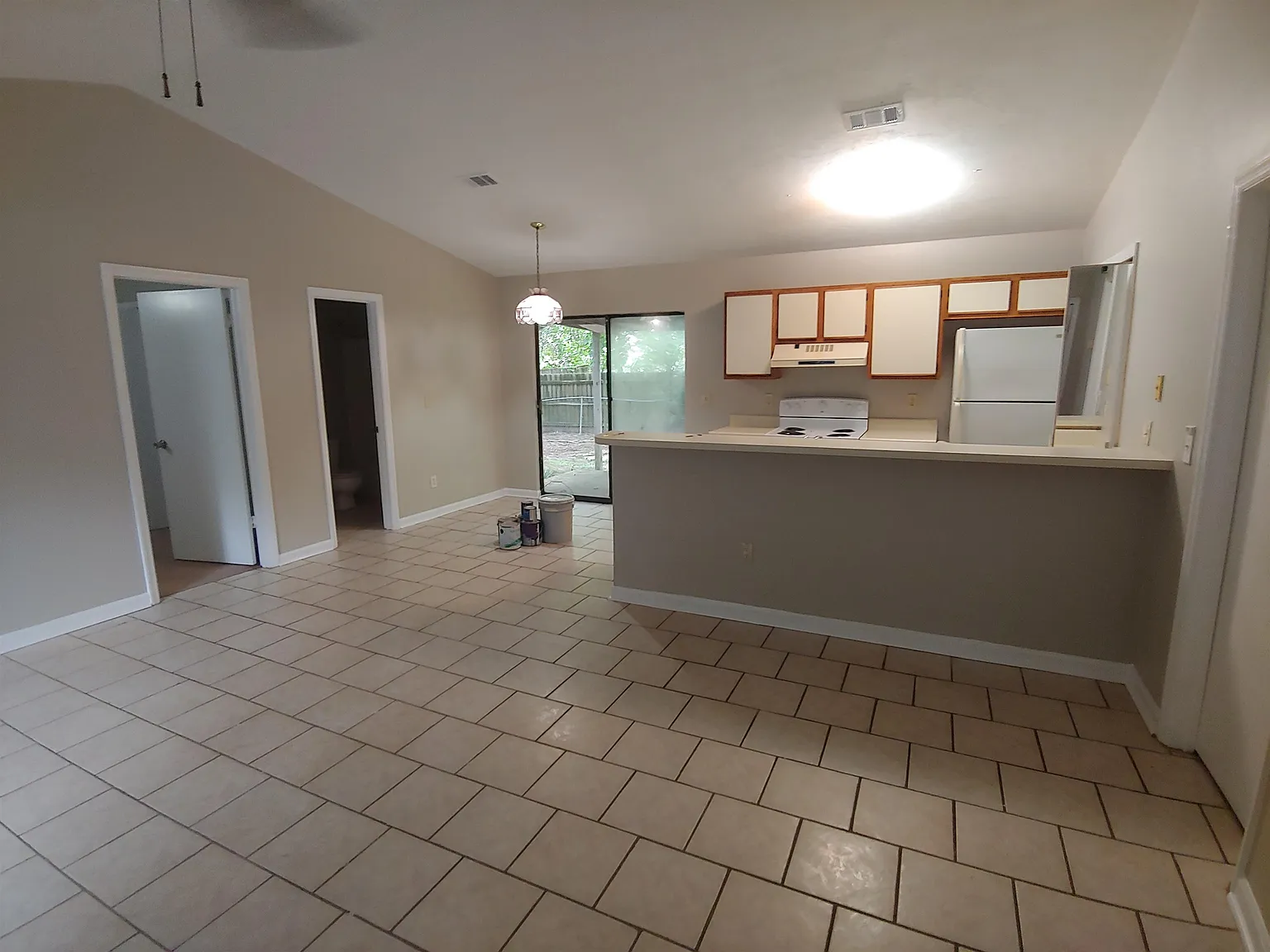 2 bed, 1108 sqft, $1,350 — Photo 4