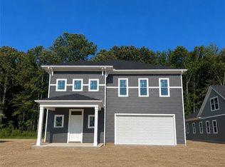 709 Crestfield Dr, Chesapeake, VA 23320