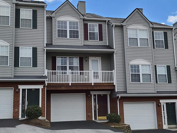 2nd image of 135 Blue Leaf Dr NW