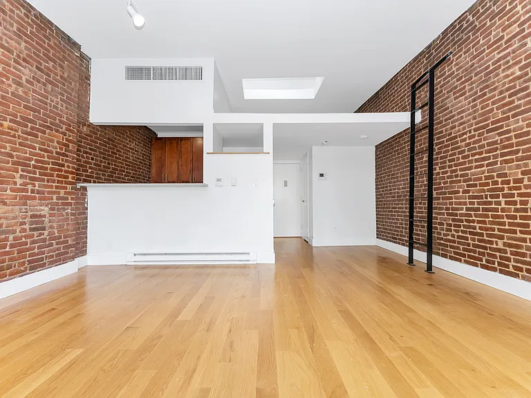 23 W 94th St #E — Photo 3