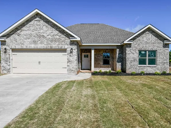 120 Early Dr, Byron, GA 31008