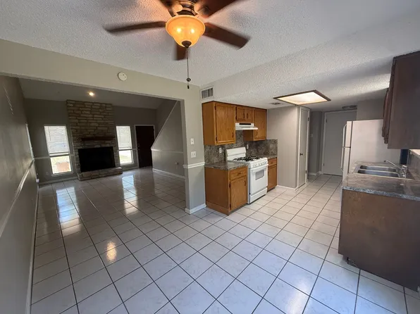 7001 Winedale Dr, 7001 Winedale Dr #B, Austin, TX 78759