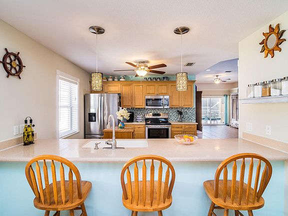5th image of 3401 Royal Oak Dr