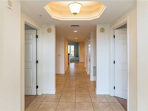 5th image of 5 Indian River Ave APT 306