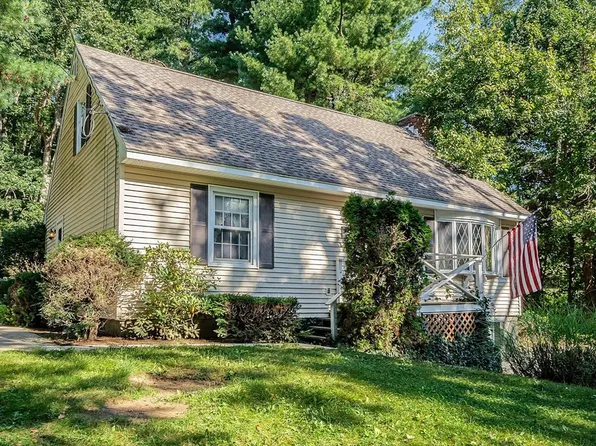 84 Manning St, Jefferson, MA 01522